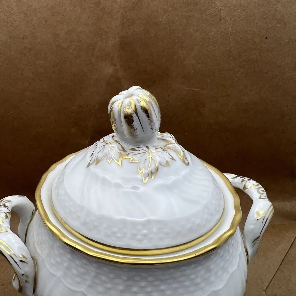 Richard Ginori sugar bowl with lid Firenze pattern gold and white